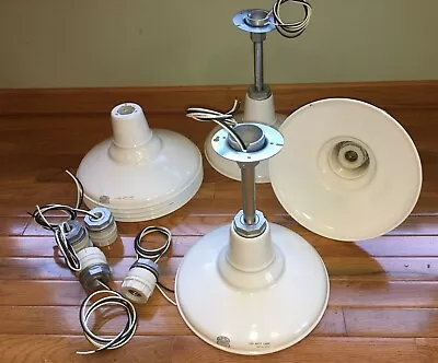 ONE 12 -1950s Benjamin White Porcelain Enamel Industrial NOS Barn Light Vintage • $199