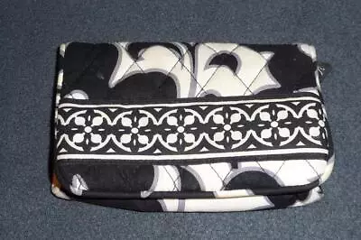 VERA BRADLEY Wallet ONE FOR THE MONEY ~ $28 NIGHT & DAY Black White Medallion • $12.95