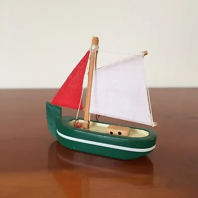 £10.99 • Buy Vintage Handmade Small Green, White & Red Wooden Model Boat Sailing Yacht
