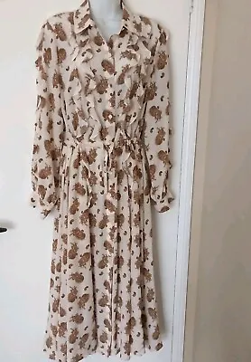 RM Williams Silk  Miles  Maxie Dress Size S Gorgeous Frills And Paisley Pattern • $125