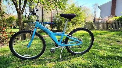 Giant MTX 225 Blue 24  Mountain Bike • $125