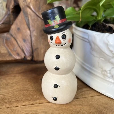 $99 • Buy Vintage  VAILLANCOURT FOLK ART Snowman Figure 1996 6 