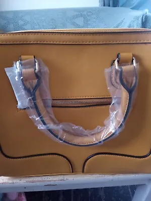 New Ladies Handbag From Avon In Mustard • £6.50