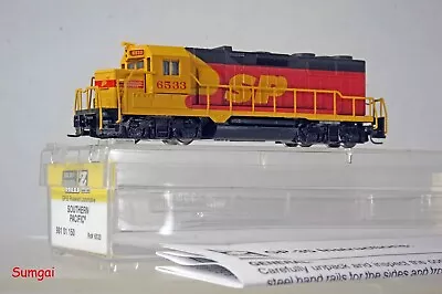 Micro-Trains Line Z Scale Z Ga.  Z MTL 98101150 Southern Pacific Kodachrome GP35 • $279.95