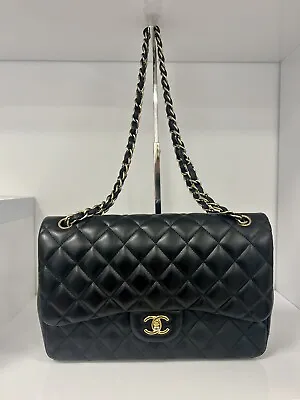 Chanel Jumbo Black Lambskin Leather Classic Flap Bag  • £5575