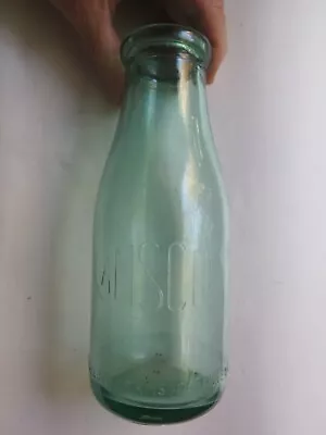 AMSCOL 1 PINT Or 18 Ozs MILK BOTTLE SOUTH AUST 1950 UNDER BASE In GREEN GLASS  • $45