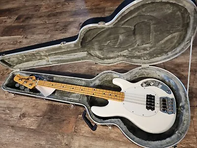 Ernie Ball Music Man Retro '70s StingRay Electric Bass White W Hard Case • $2899.99