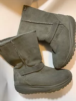 Women’s Sketchers Shape Up Toning Shearling Lined Leather Boots  Size 8.5 • $39.98