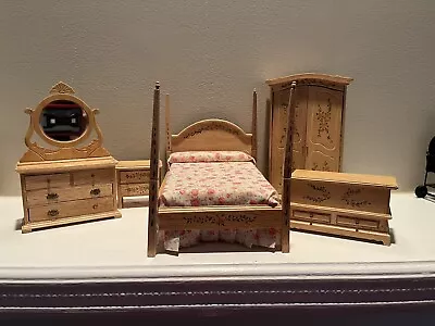 Antique Dollhouse Miniature Blonde Wood Bedroom Set In Oak 5 Piece Set • $17.95