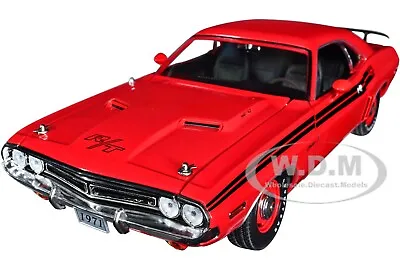 1971 Dodge Challenger R/t Bright Red 1/18 Diecast Model Car By Greenlight 13631 • $73.99