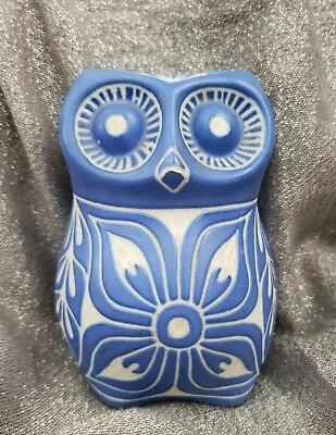 Vintage Pablo Zabal Chilean Art Pottery Blue And White Carved Sgraffito Owl Blue • $31.99