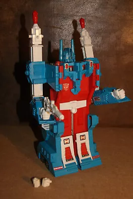 1980s Transformers G1 Autobot Commander Ultra Magnus • £39.99