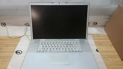 Macbook Pro/A1151/core 2 Duo 2.16ghz/1 Gb Ram/120gb Hdd/17 /SN Yd6222hythy • $59