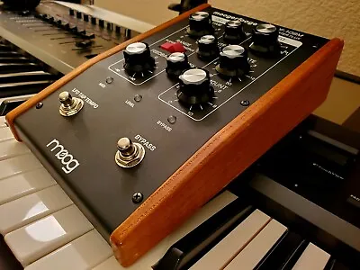 Very Rare Limited Edition Moog Moogerfooger Mf-108m Cluster Flux Pedal • $1395