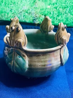 4 Frogs On Lily Pad Leaves! Majolica Pottery Ceramic 4.5” Footed Planter Bowl • $18