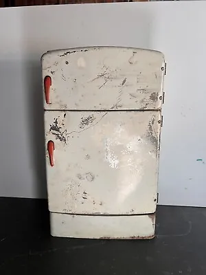 Antique Childrens Wolverine Brand Metal Refrigerator • $52