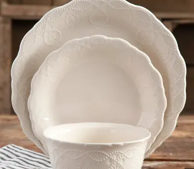 $28.30 • Buy The Pioneer Woman Paige 12-Piece Dinnerware Set Ceramic Plates Bowls Linen New