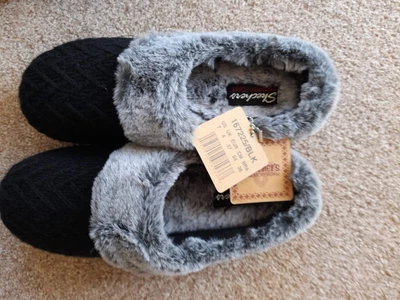 £22.50 • Buy Skechers Slippers Brand New With Box Size 4 Black Suitable For Vegans