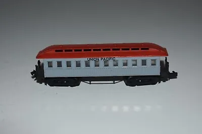 N Scale Arnold Union Pacific Overland Passenger Coach C38398 • $17.99