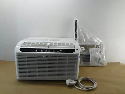 GE 250-sq Ft Window Air Conditioner (115-Volt; 6000-BTU) • $229.99