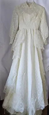 Vintage 1950s Lace Tiered Wedding Dress Long Sleeves Sequins High Neckline Veil • $74.99