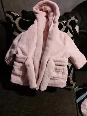 Baby Girls Dressing Gown • £0.50