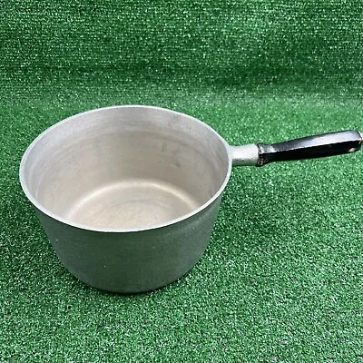 Vintage Hammercraft Club Aluminum 2 Quart Pot Wooden Handle • $26.25