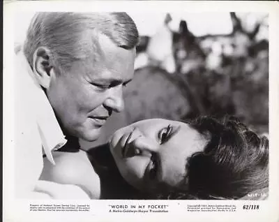 Rod Steiger Nadja Tiller In The World In My Pocket 1961 Movie Photo 32296 • $7.99