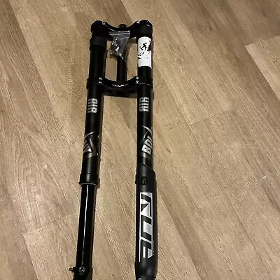 Mountain Bike Downhill Inverted Forks Shock Absorber Thru Axle Air • $129.99