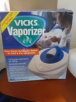 Vicks Warm Steam Vaporizer Mall To Medium Rooms 0.8 Gallon Tank • $18