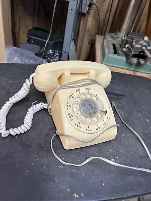 Vintage ITT Retro  Beige Tan Rotary Dial Desk/Table Top Old School Telephone • $34.99