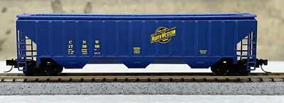 N Precision Masters 3 Bay Covered Hopper CNW 173906 • $20