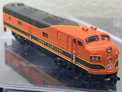 GREAT NORTHERN   EMPIRE BUILDER   EMD E7 A Unit -   DUMMY   - N Scale NEW OOP • $79.89