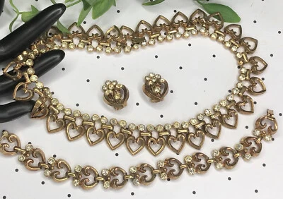 £0.82 • Buy Vintage TRIFARI Rhinestone “QUEEN OF HEARTS” Necklace Bracelet & Earrings SET