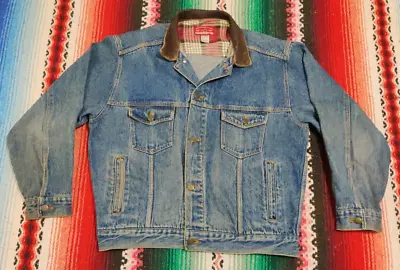 Vintage 90s Marlboro Country Store Denim Trucker Jacker Sz Medium Leather Collar • $29.99