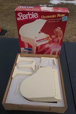 VINTAGE 1981 MATTEL BARBIE ELECTRONIC PIANO #5085 W/BOX Nice-working • $68.39