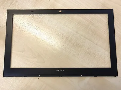 Sony Vaio VPCZ2 VPCZ23C5E PCG-41314M LCD Screen Surround Bezel 4-276-304 • $16.11