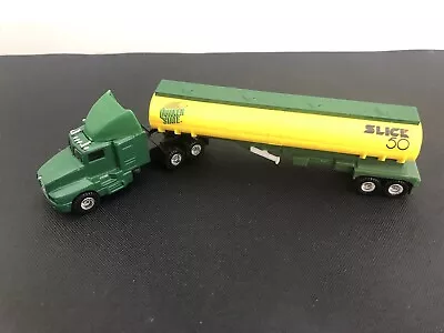 Quaker State Tanker Tractor Trailer (D2) • $15.99