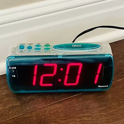 Vintage Digital Alarm Clock Teal Snooze Dimmer Big Numbers Advance Model 4022 • $5.15