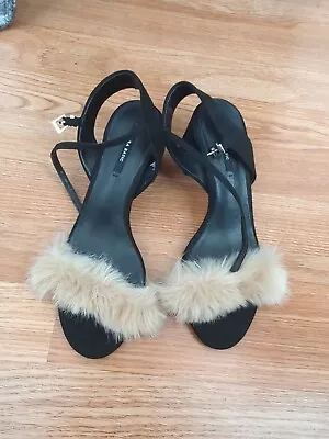 $13.70 • Buy Zara Basic Sandal Size 7(37)