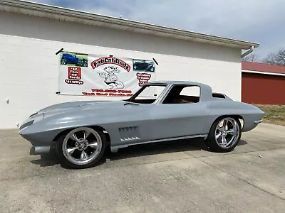 1963 Chevrolet Corvette C2 Fiberglass Body 1964 1965 1966 1967 • $13000