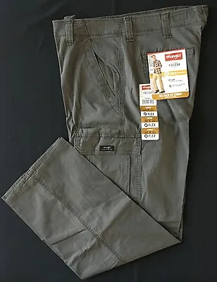 Mens Wrangler Relaxed Fit Cargo Pant W Stretch Relaxed Fit 4 COLORS ALL SIZES • $28.59
