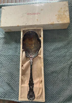 ANTIQUE 1835 R WALLACE SILVERPLATE LARGE SERVING SPOON FLORAL PATTERN W/box • $29.99