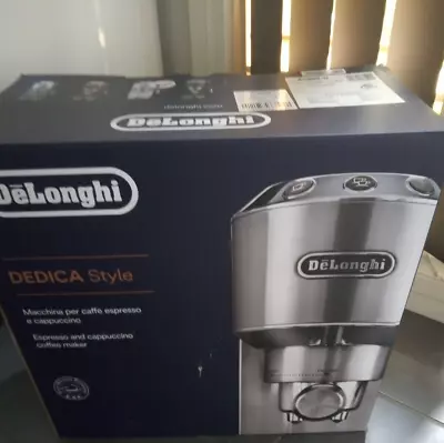 NEW DeLonghi Dedica Style Coffee Machine EC685 White • $200