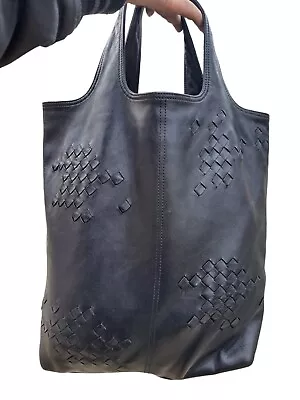 Bottega Veneta Black Lambskin Leather Regent Tote Bag • $99.99