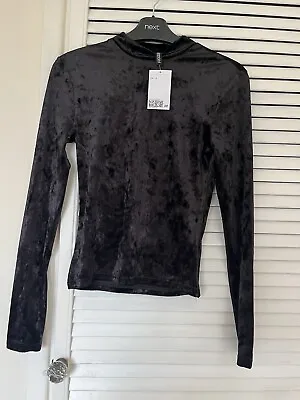 BNWT H&M High Neck Size S Black Velvet Crop Top - Fits Size 6 Or 8  Long Sleeved • £8.50