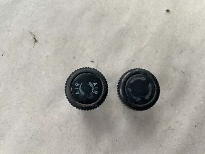 VW Beetle Dash Fresh Air Vent Control Knob Pair 1974-1977. Bug 113 819 661G • $14