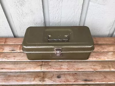 VINTAGE 11 INCH METAL TOOL BOX TACKLE STORAGE HINGED WITH HANDLE GREEn • $29