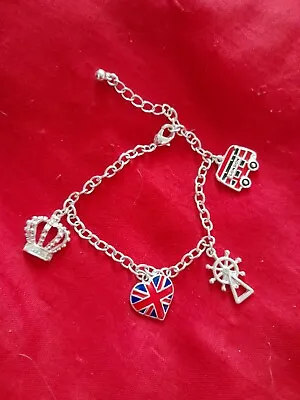 £3.99 • Buy London Union Jack Themed Bracelet Silver