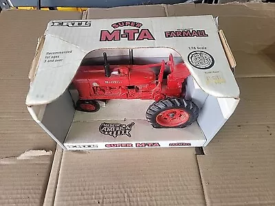 Vintage Ertl IH Farmall International Harvester SUPER M-TA 1/16th Farm Tractor • $60